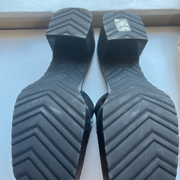 Gucci rubber slides size 8 NWT worn on one vacation! - Picture 7 of 7
